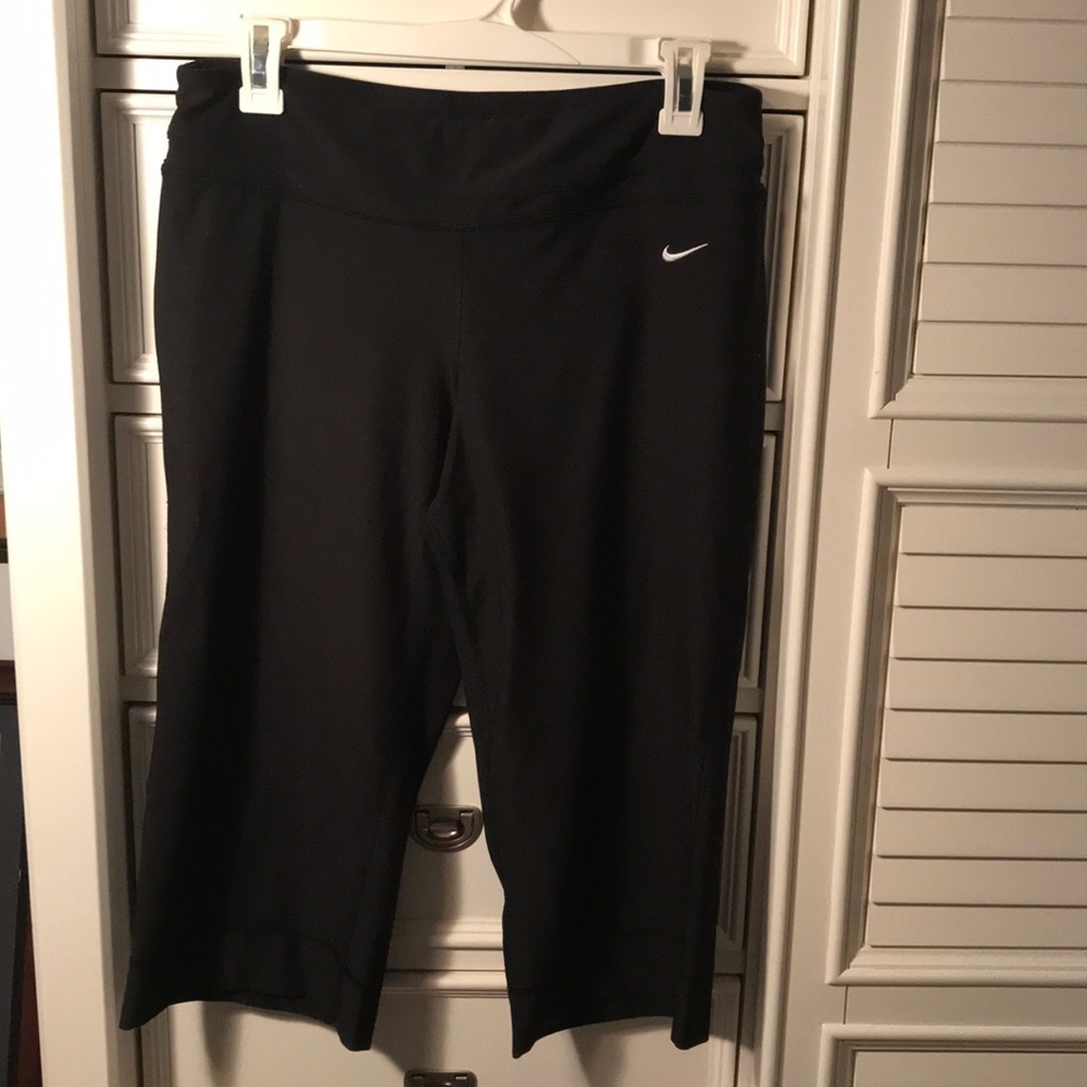 Black Nike Drifit Capri pants